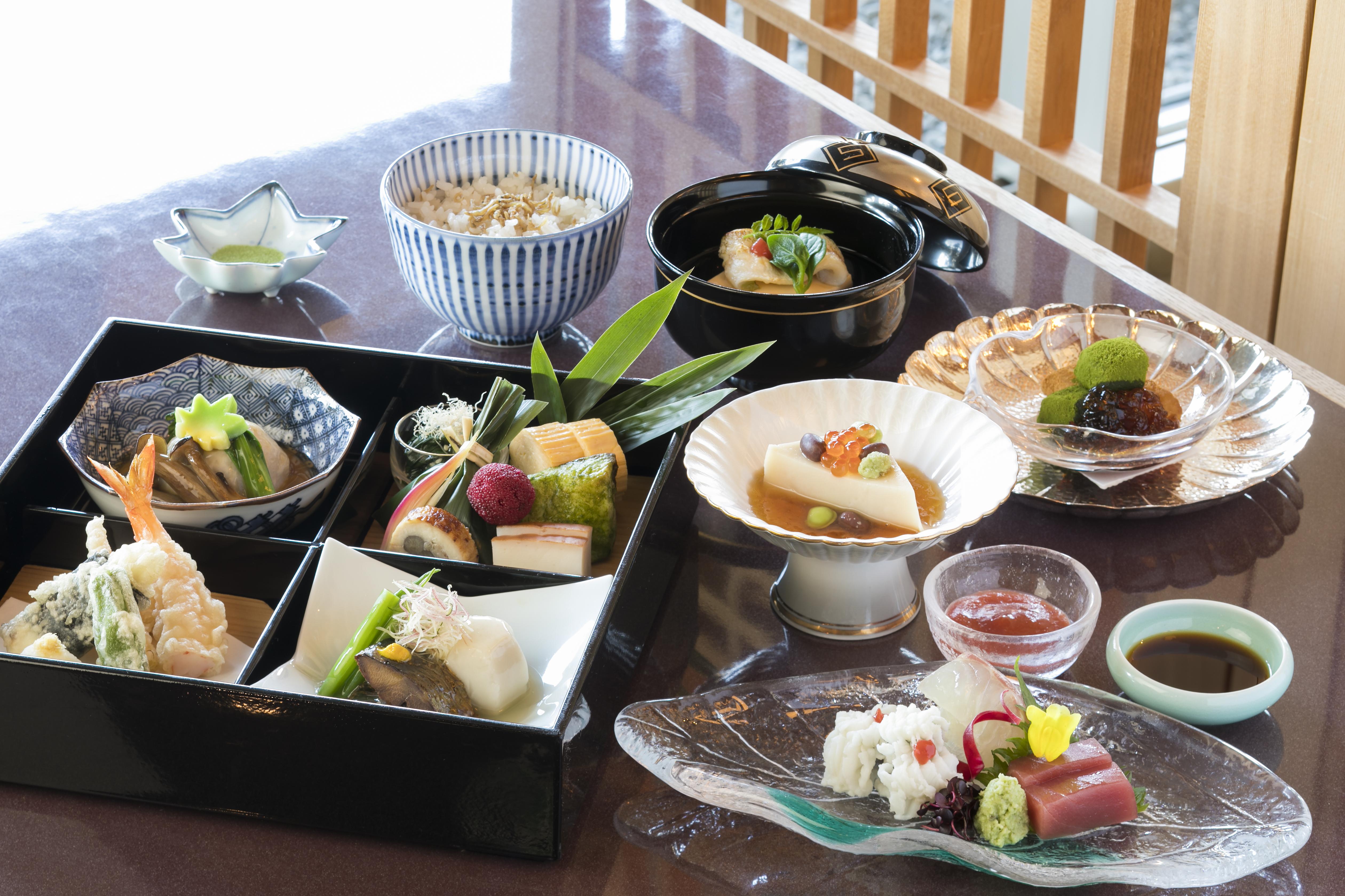 Swissotel Nankai Осака Екстериор снимка A Japanese meal